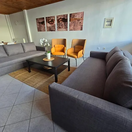 Sara Lejlighed Nea Kallikrateia