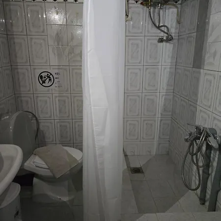 Sara * Nea Kallikrateia