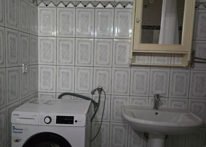 Sara * Nea Kallikrateia